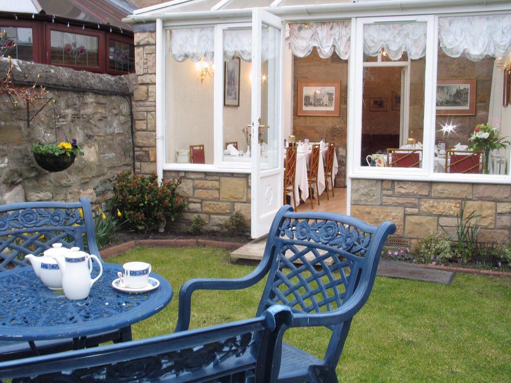 Classic Guest House EDI Exterior photo