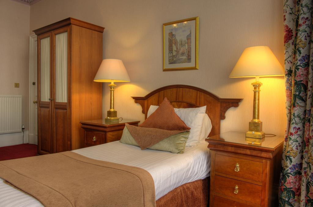 Classic Guest House EDI Room photo